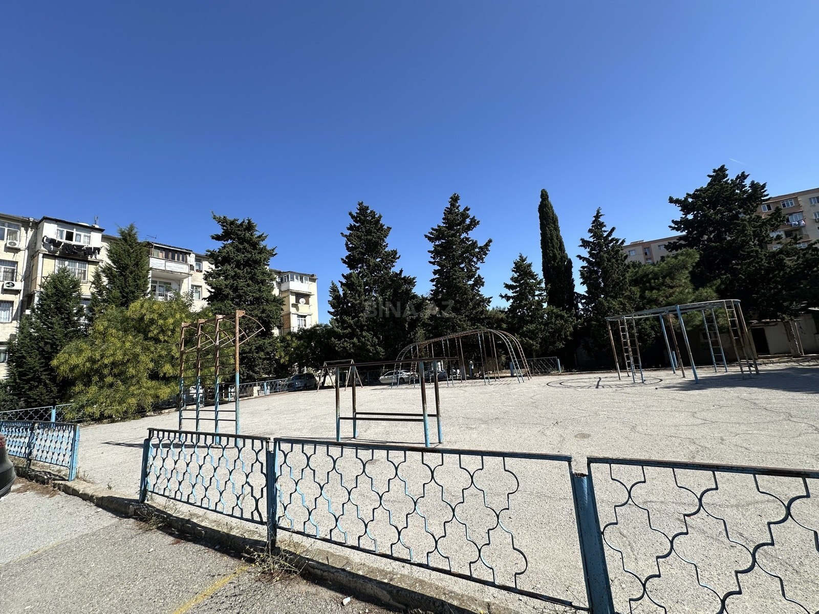 2 otaqlı Köhnə tikili, Qara Qarayev m., Bakı
