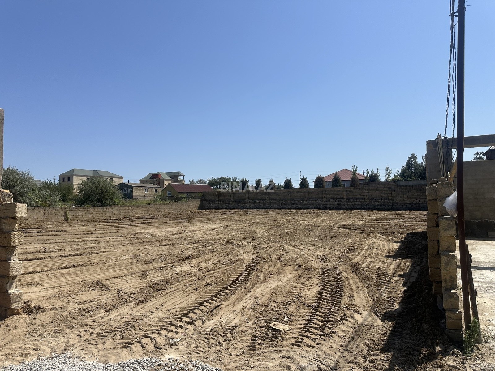 Torpaq satılır, Novxanı, Abşeron