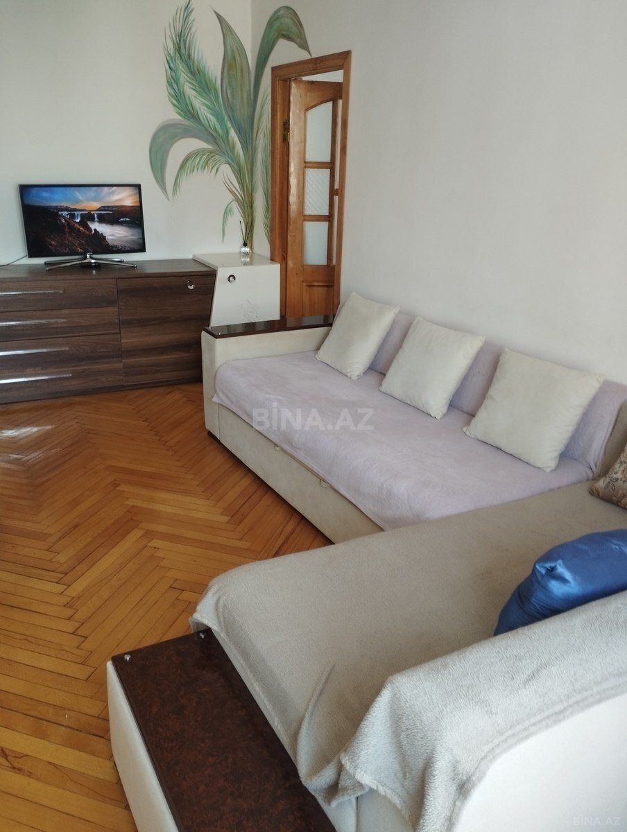 2 otaqlı Köhnə tikili, 28 May m., Bakı