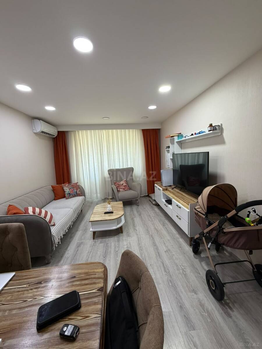 3 otaqlı Köhnə tikili, Qara Qarayev m., Bakı