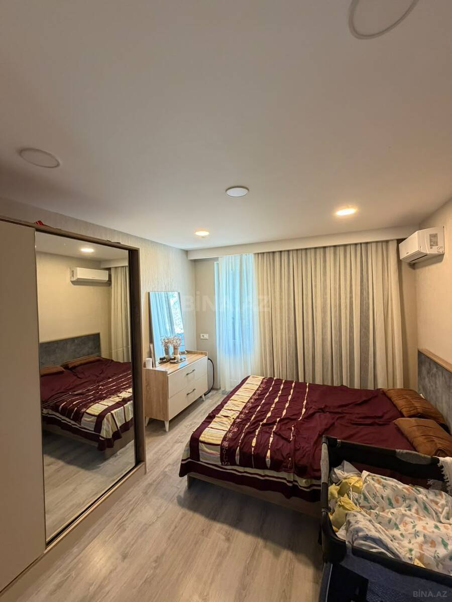 3 otaqlı Köhnə tikili, Qara Qarayev m., Bakı