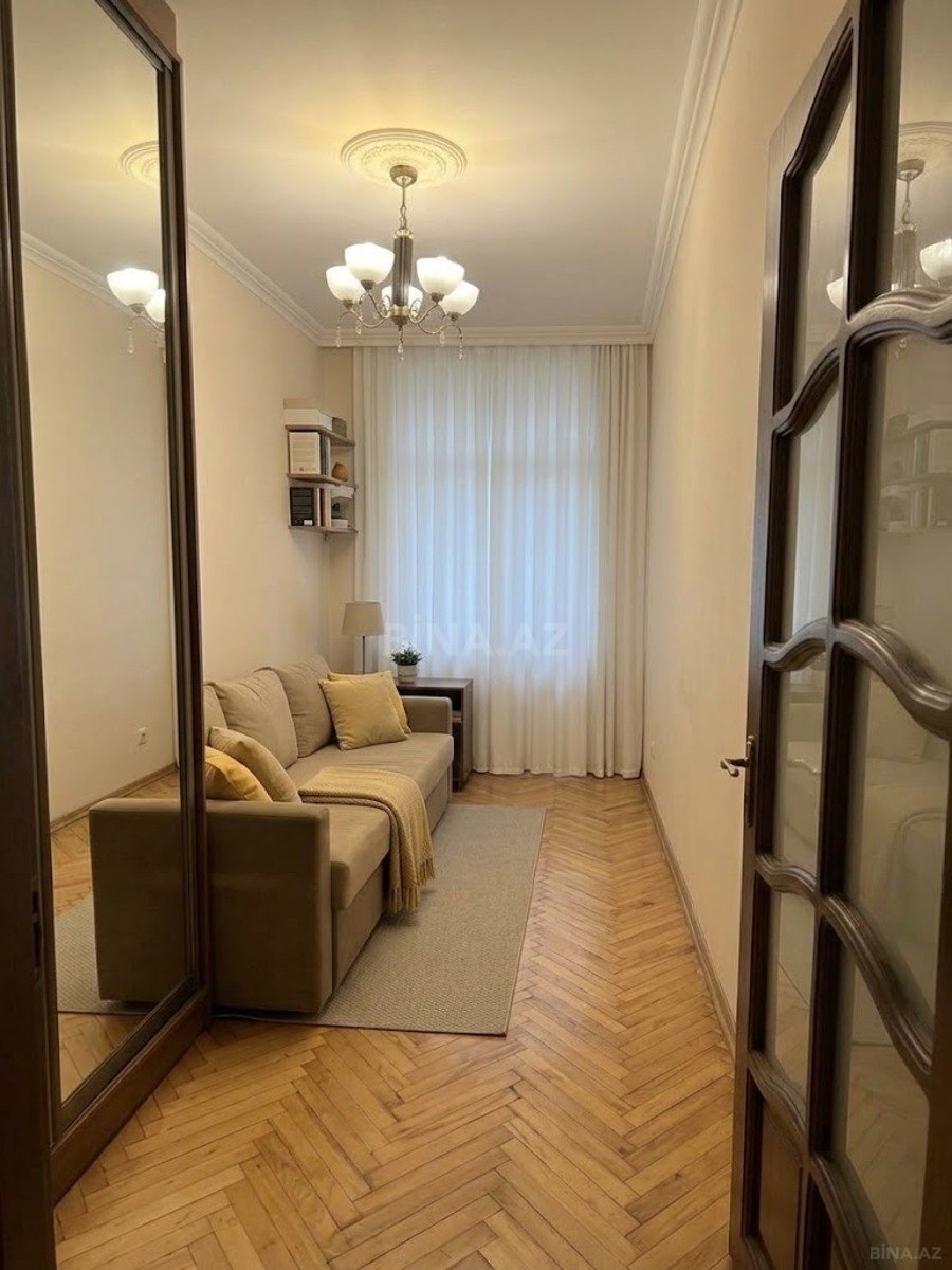 3 otaqlı Köhnə tikili, Nəsimi r., Bakı