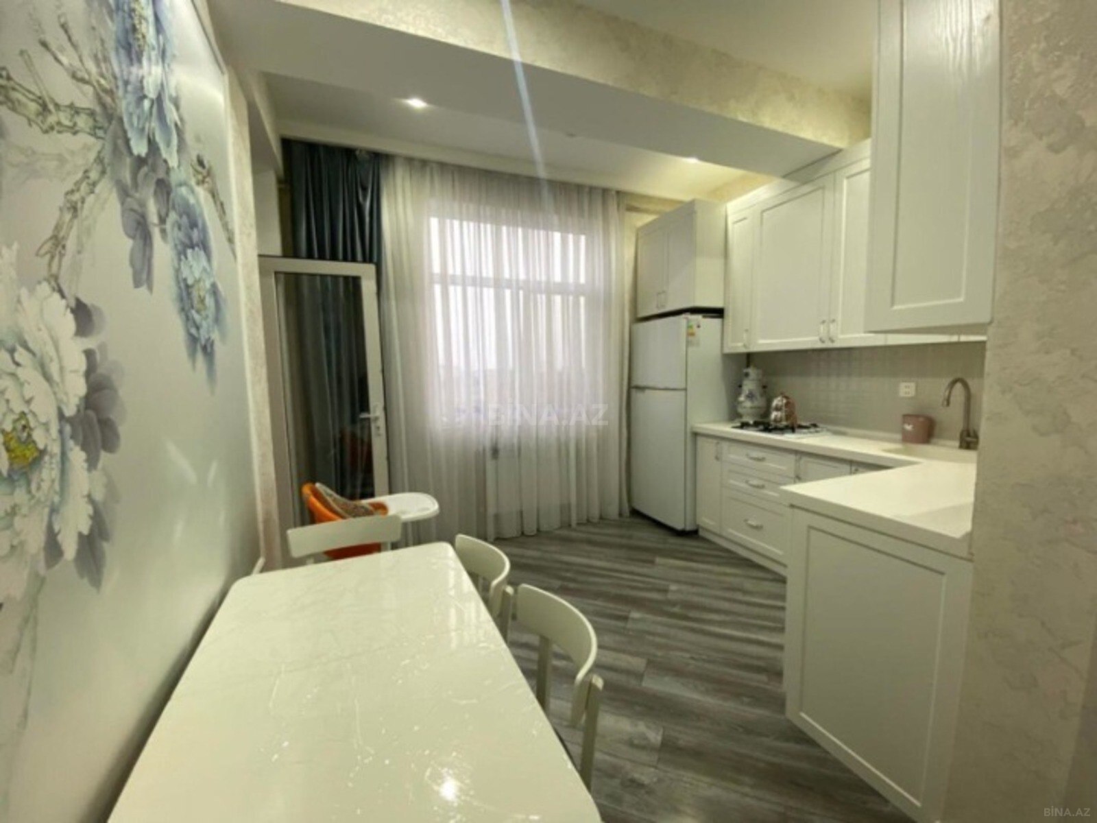 3 otaqlı Yeni tikili, Qara Qarayev m., Bakı
