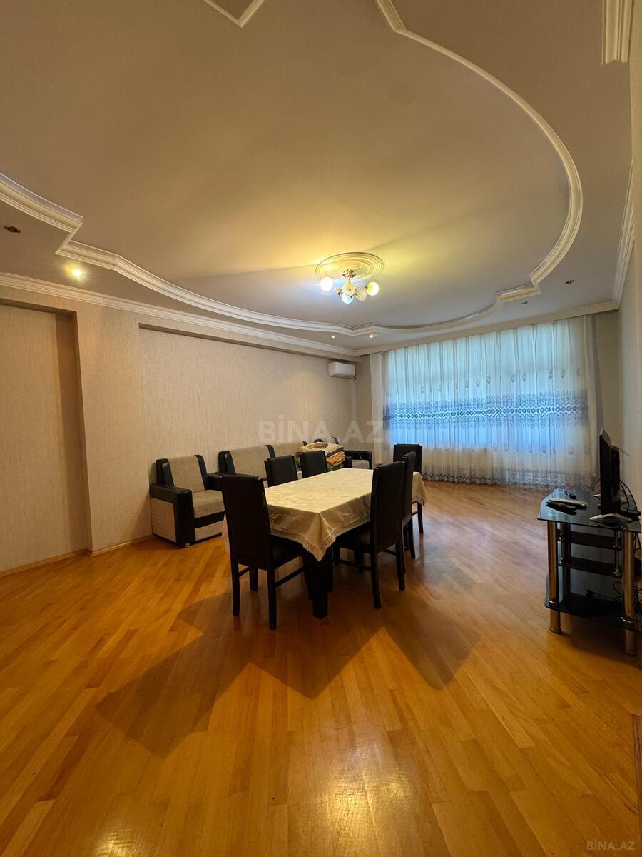 3 otaqlı Yeni tikili, Şah İsmayıl Xətai m., Bakı