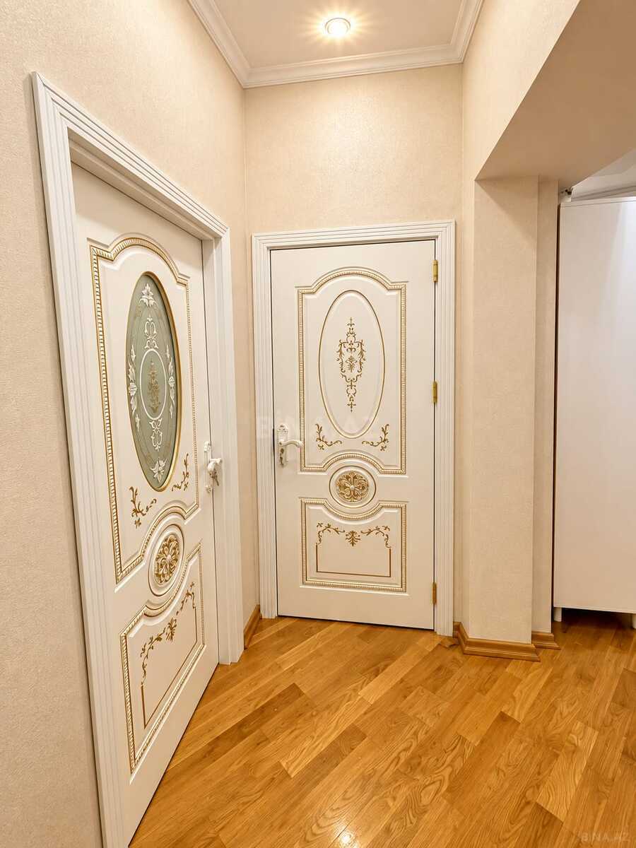 3 otaqlı Yeni tikili, İnşaatçılar m., Bakı