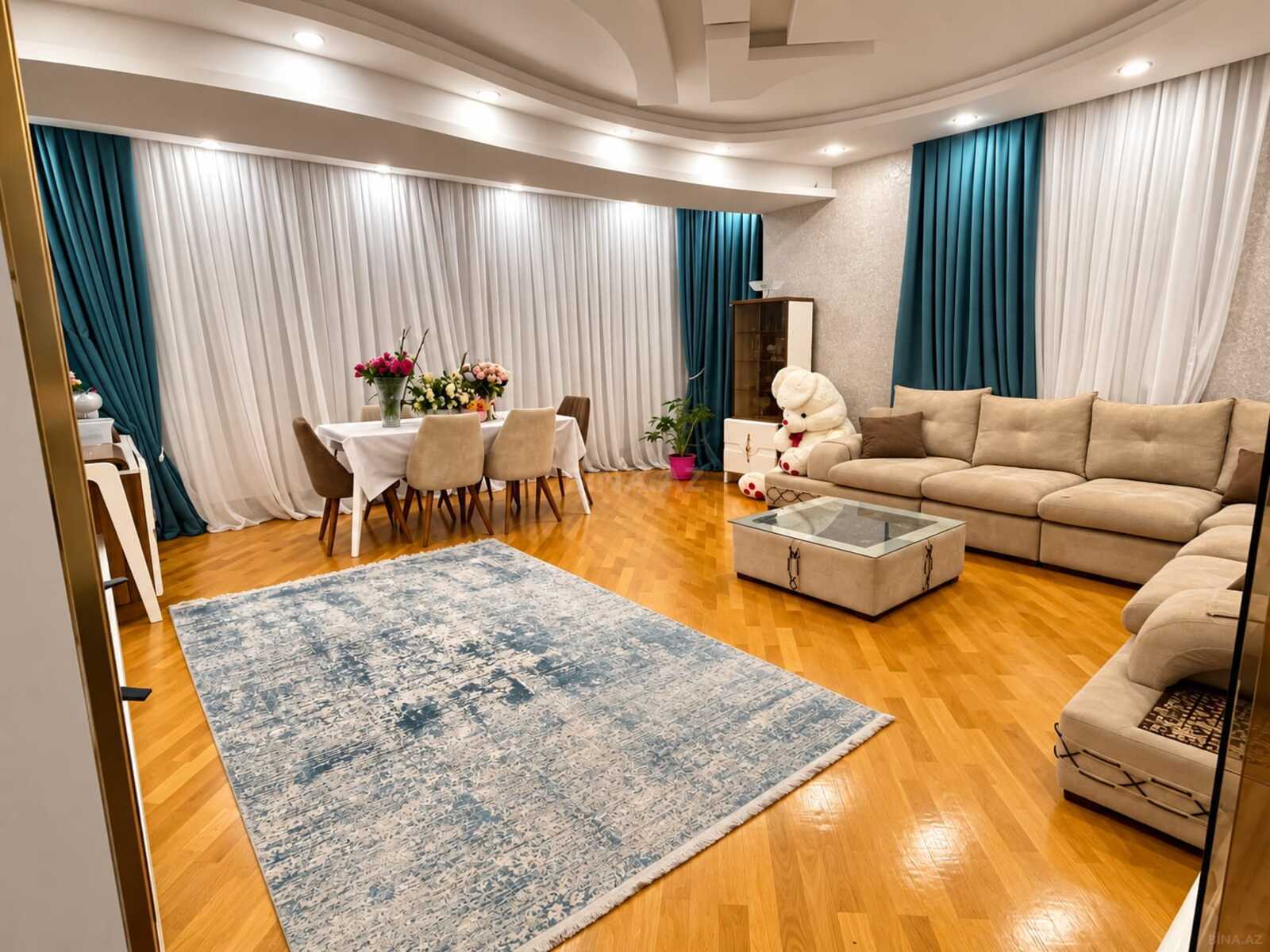 3 otaqlı Yeni tikili, İnşaatçılar m., Bakı