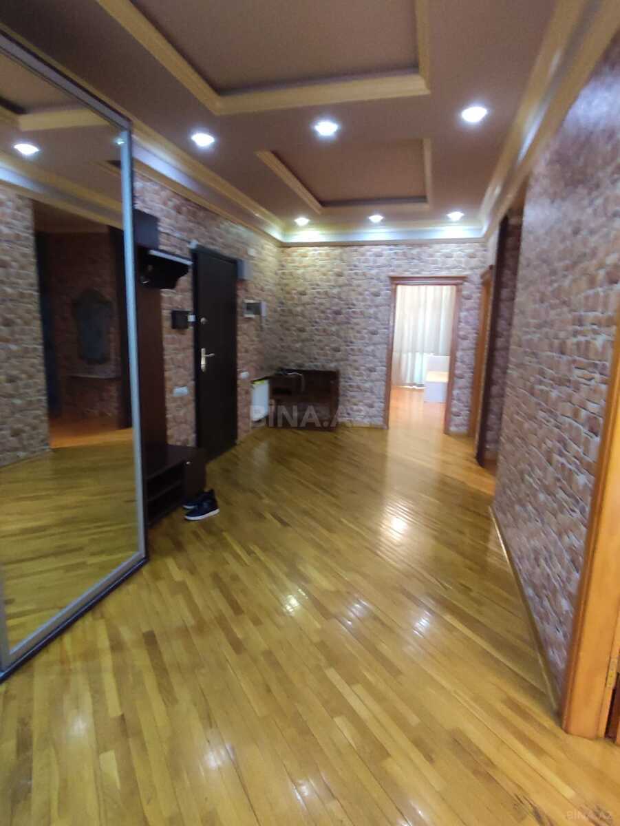 3 otaqlı Yeni tikili, 8 Noyabr m., Bakı