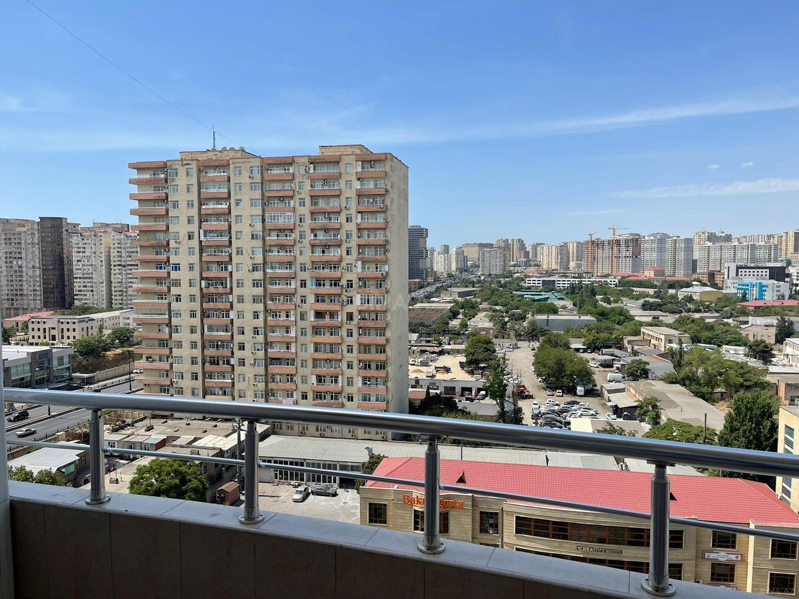 3 otaqlı Yeni tikili, 8 Noyabr m., Bakı
