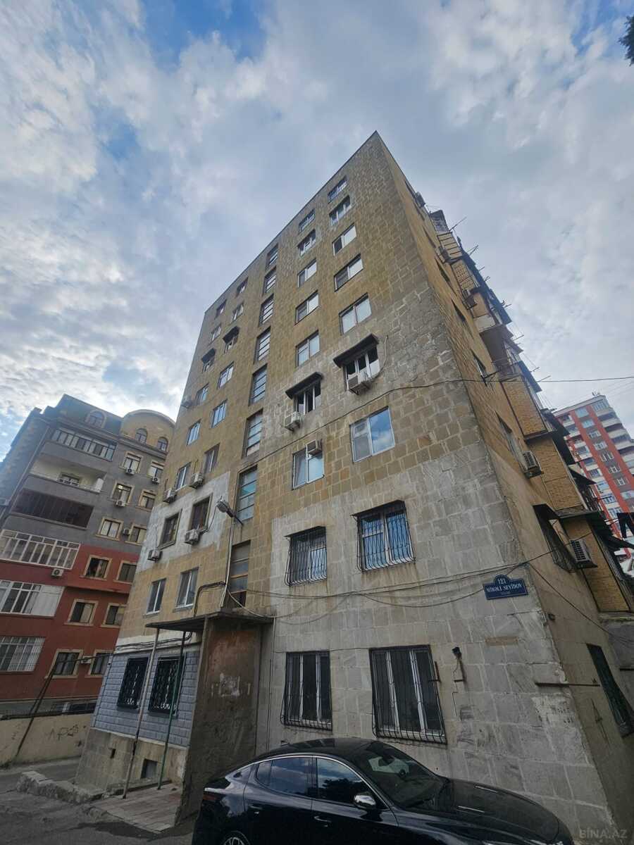 2 otaqlı Köhnə tikili, İnşaatçılar m., Bakı