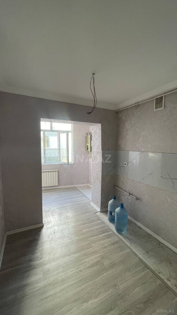 2 otaqlı Köhnə tikili, İnşaatçılar m., Bakı