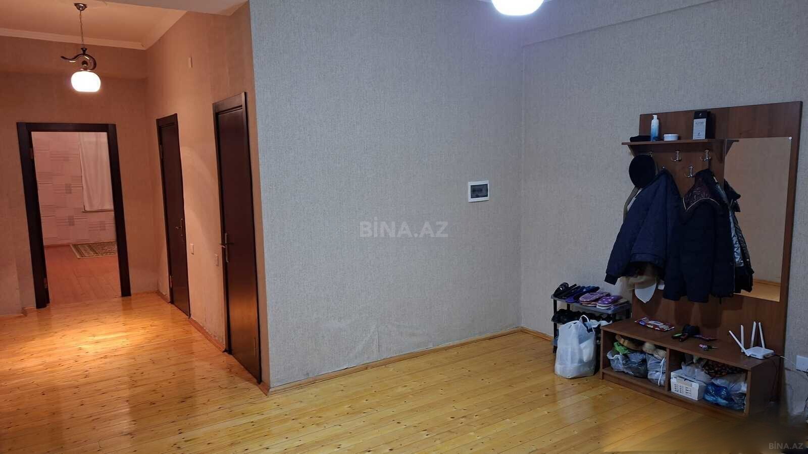 3 otaqlı Yeni tikili, Neftçilər m., Bakı