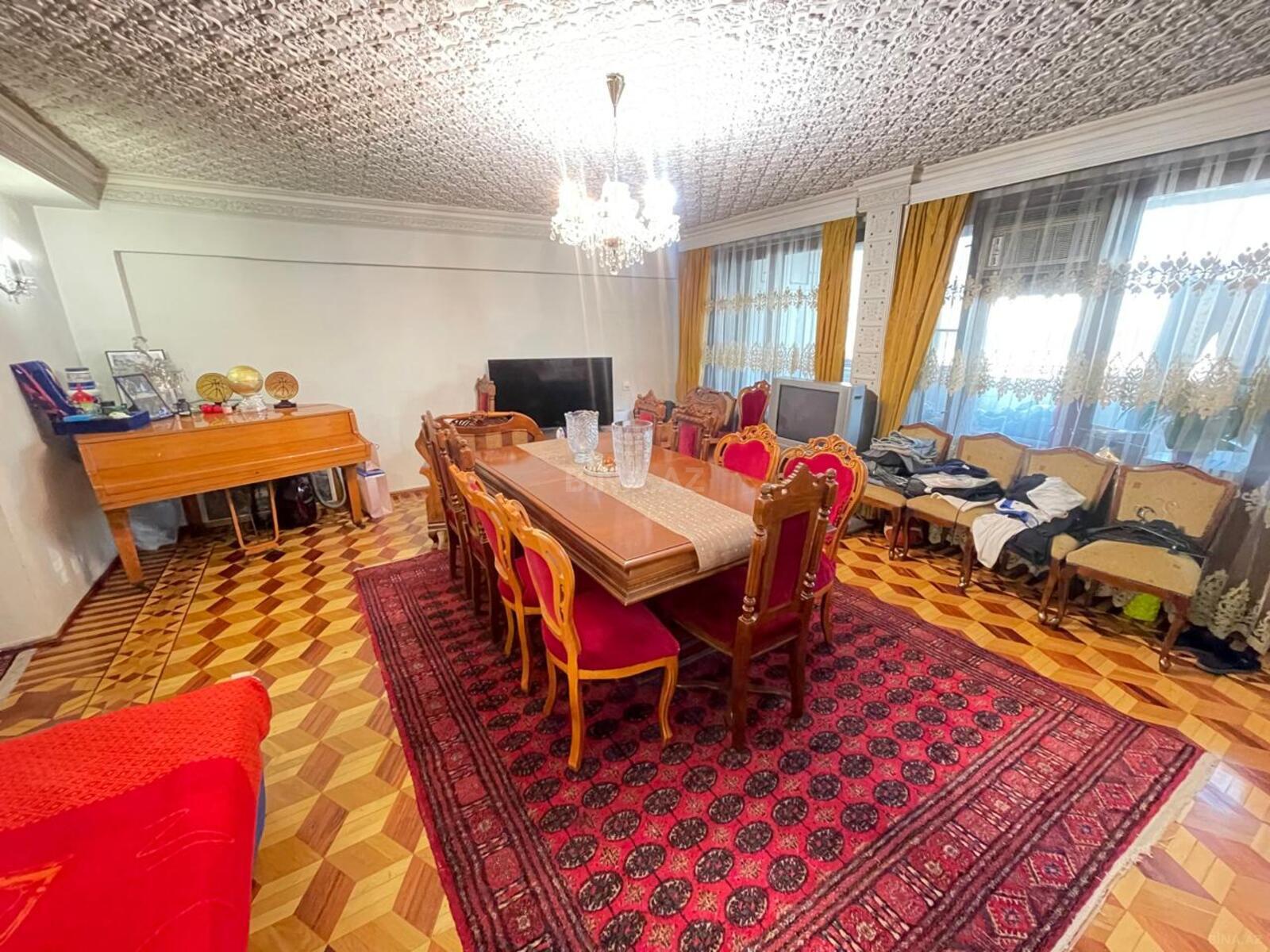 3 otaqlı Köhnə tikili, Nəsimi r., Bakı