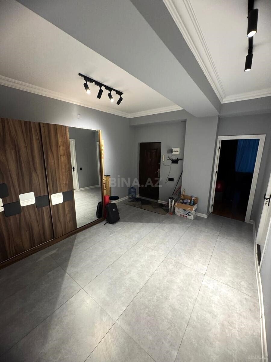 3 otaqlı Yeni tikili, Neftçilər m., Bakı