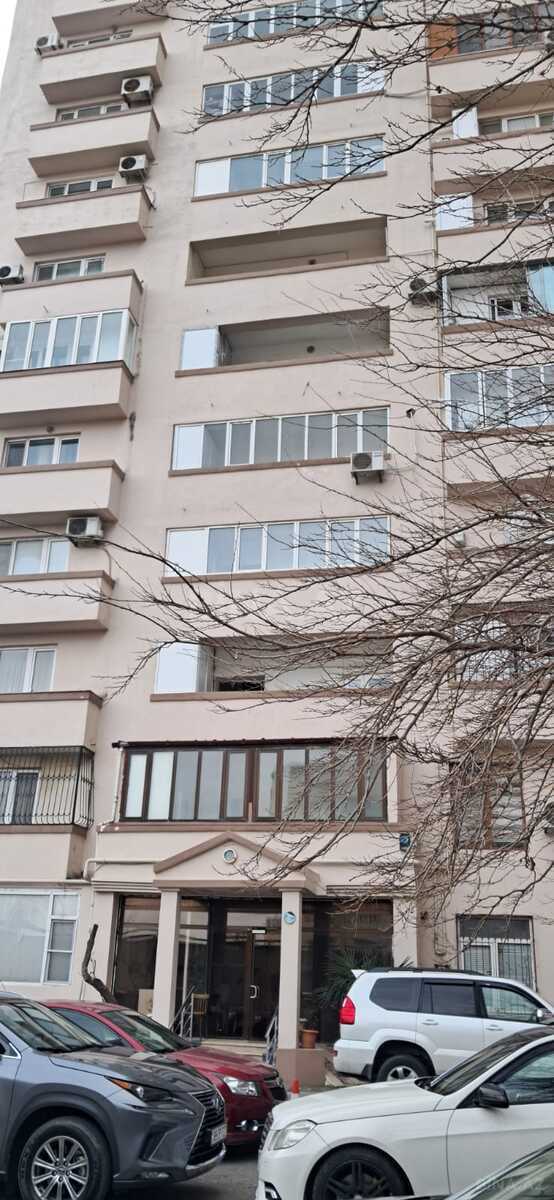 3 otaqlı Yeni tikili, Elmlər Akademiyası m., Bakı