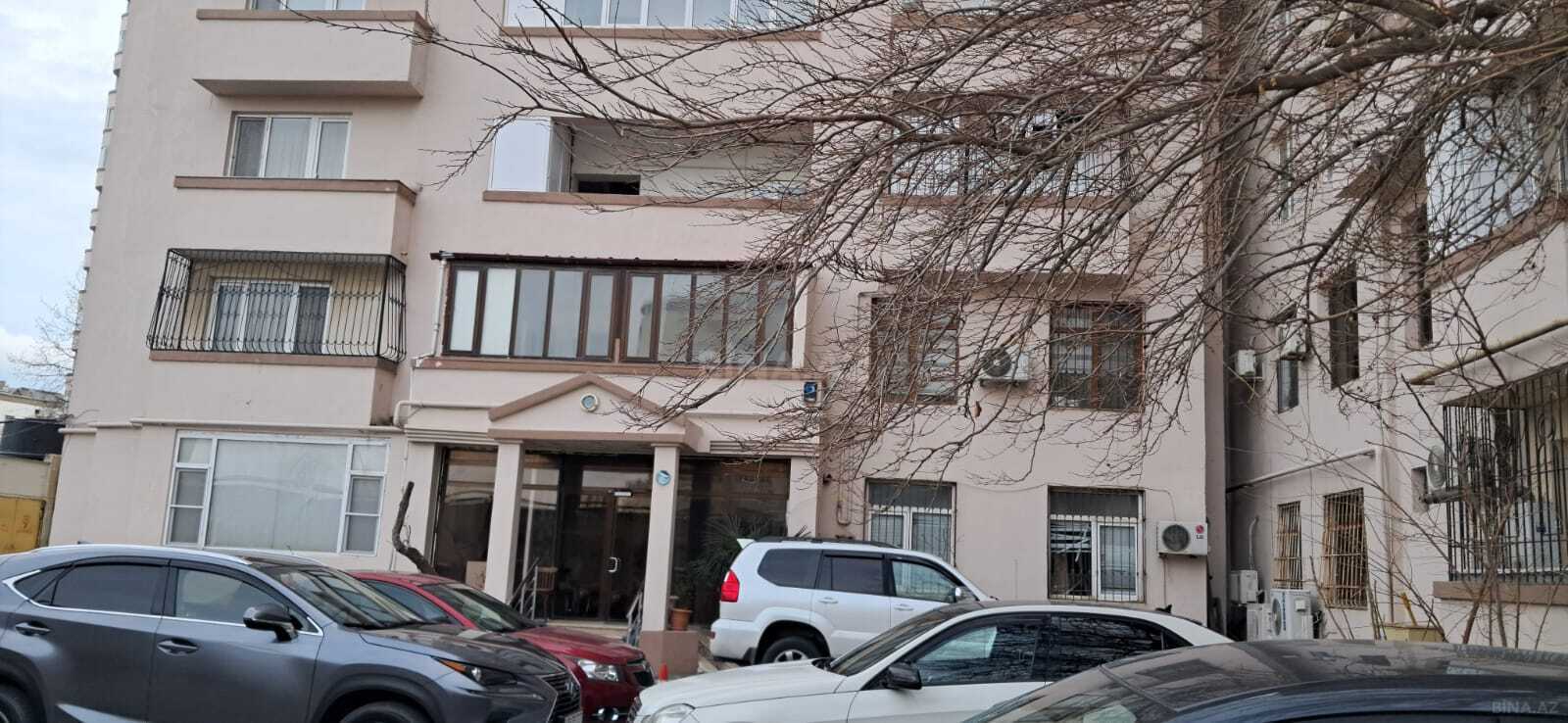 3 otaqlı Yeni tikili, Elmlər Akademiyası m., Bakı