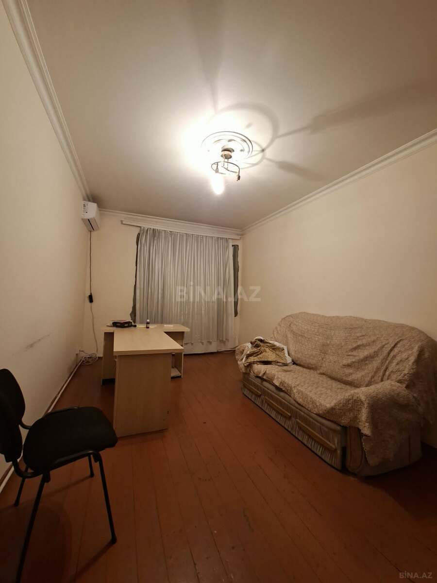 3 otaqlı Köhnə tikili, Gənclik m., Bakı