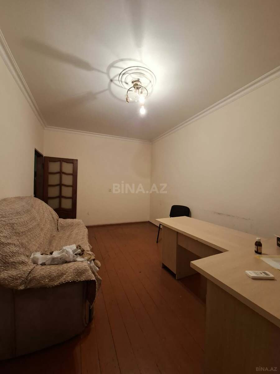 3 otaqlı Köhnə tikili, Gənclik m., Bakı