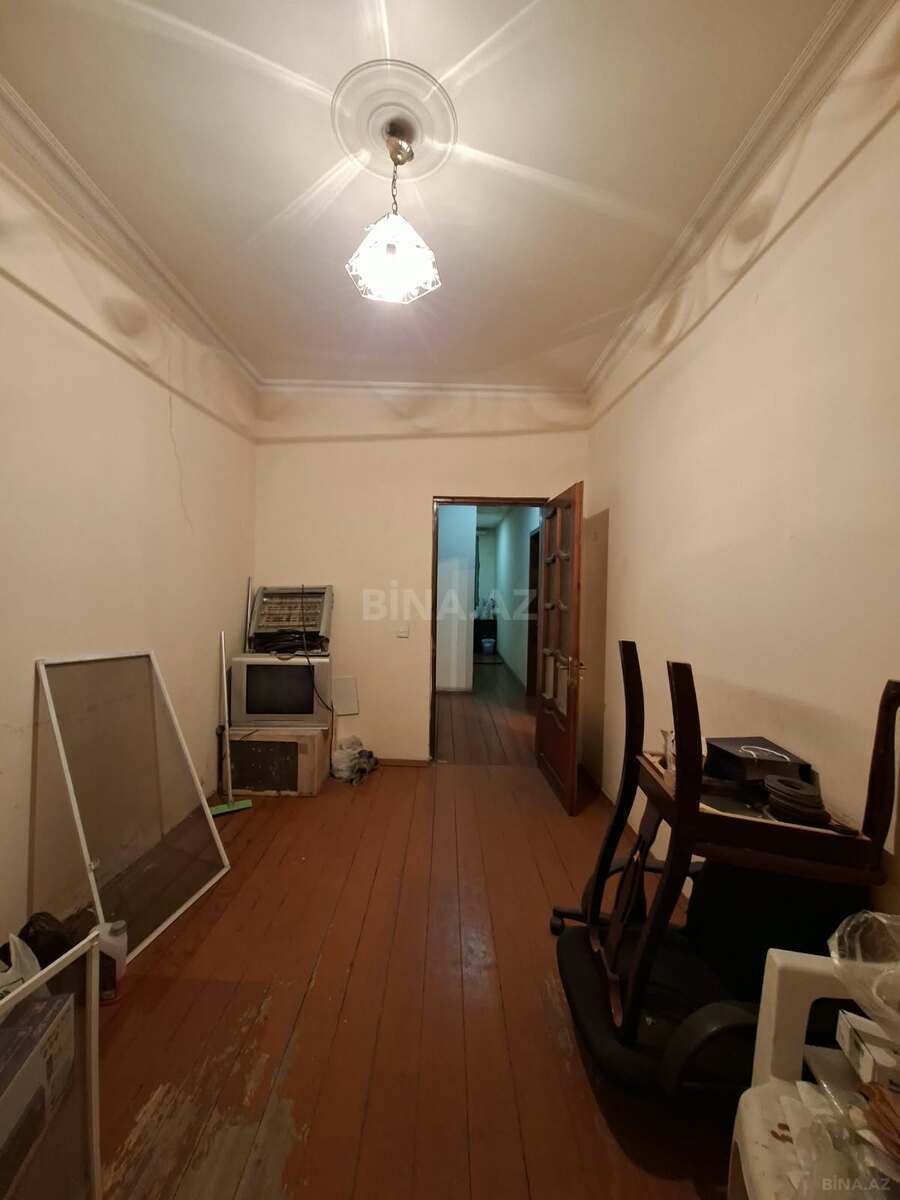 3 otaqlı Köhnə tikili, Gənclik m., Bakı
