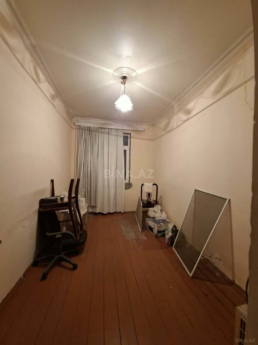 3 otaqlı Köhnə tikili, Gənclik m., Bakı