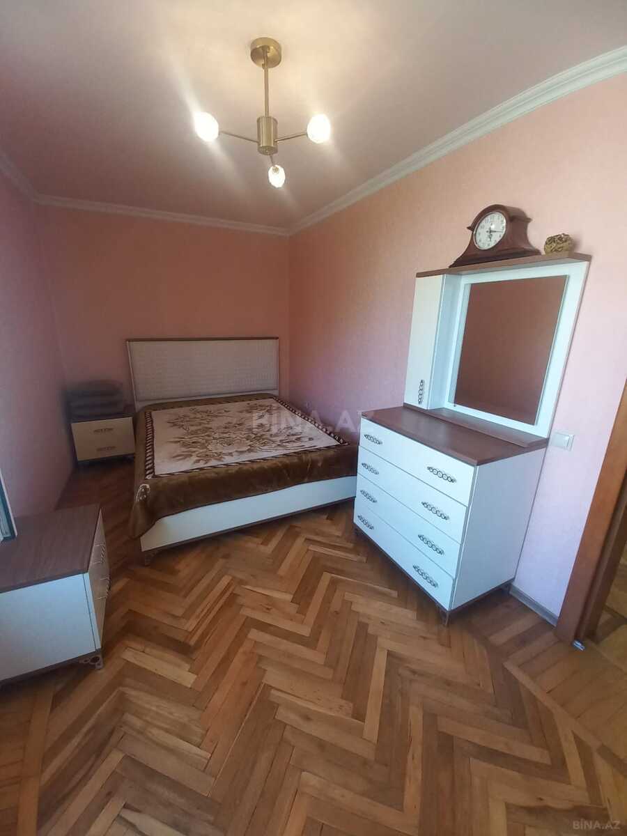 2 otaqlı Köhnə tikili, Elmlər Akademiyası m., Bakı