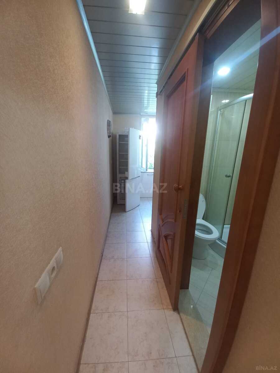 2 otaqlı Köhnə tikili, Elmlər Akademiyası m., Bakı