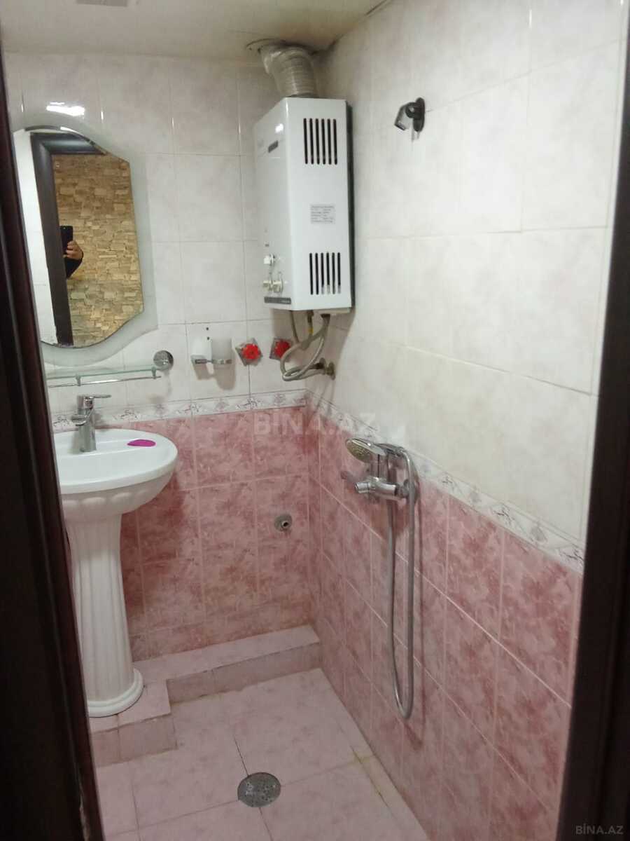 2 otaqlı Köhnə tikili, Elmlər Akademiyası m., Bakı