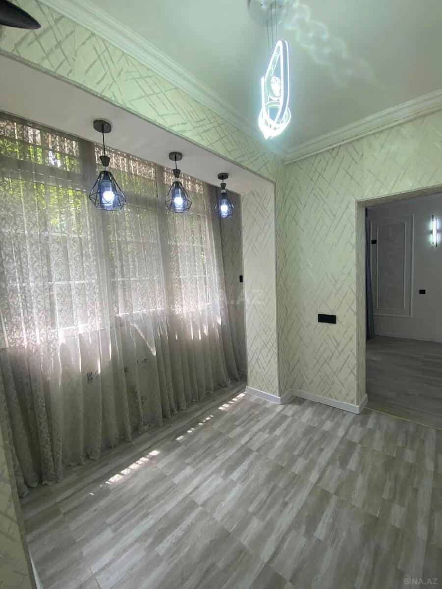 3 otaqlı Köhnə tikili, Xalqlar Dostluğu m., Bakı