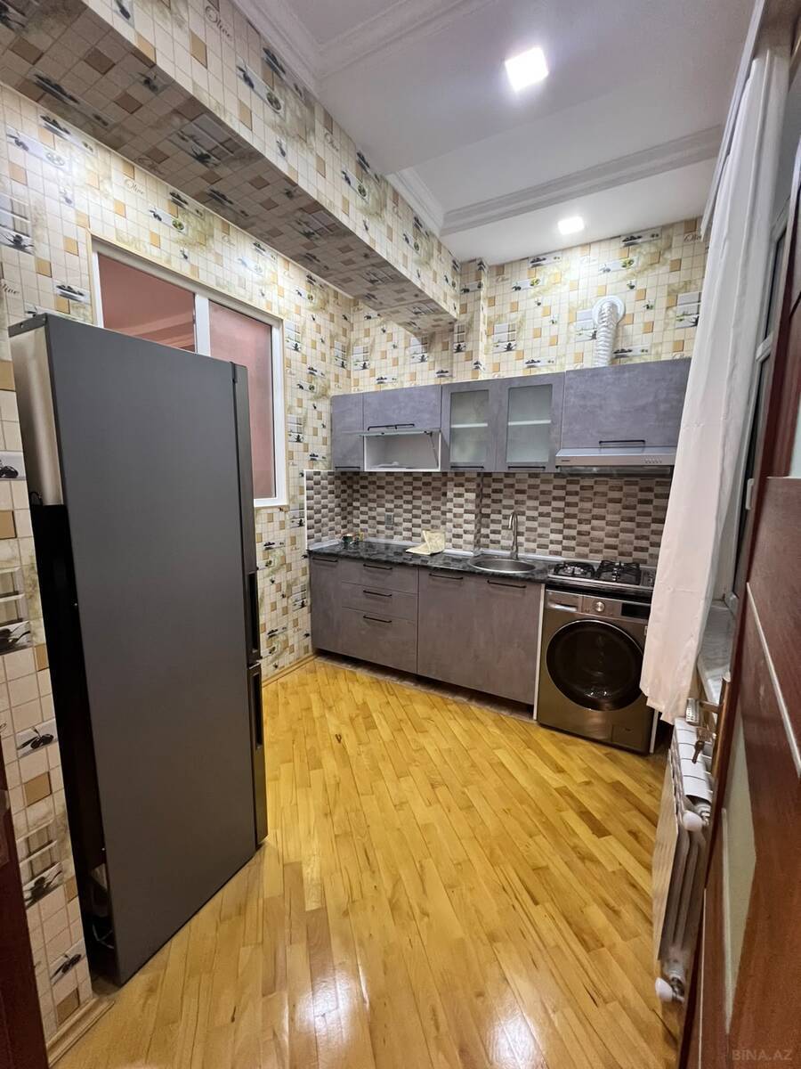 3 otaqlı Yeni tikili, Xırdalan