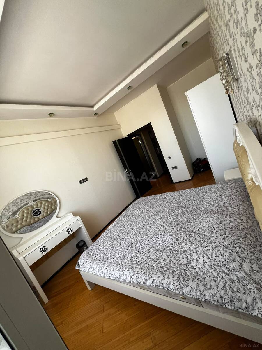 3 otaqlı Yeni tikili, Şah İsmayıl Xətai m., Bakı