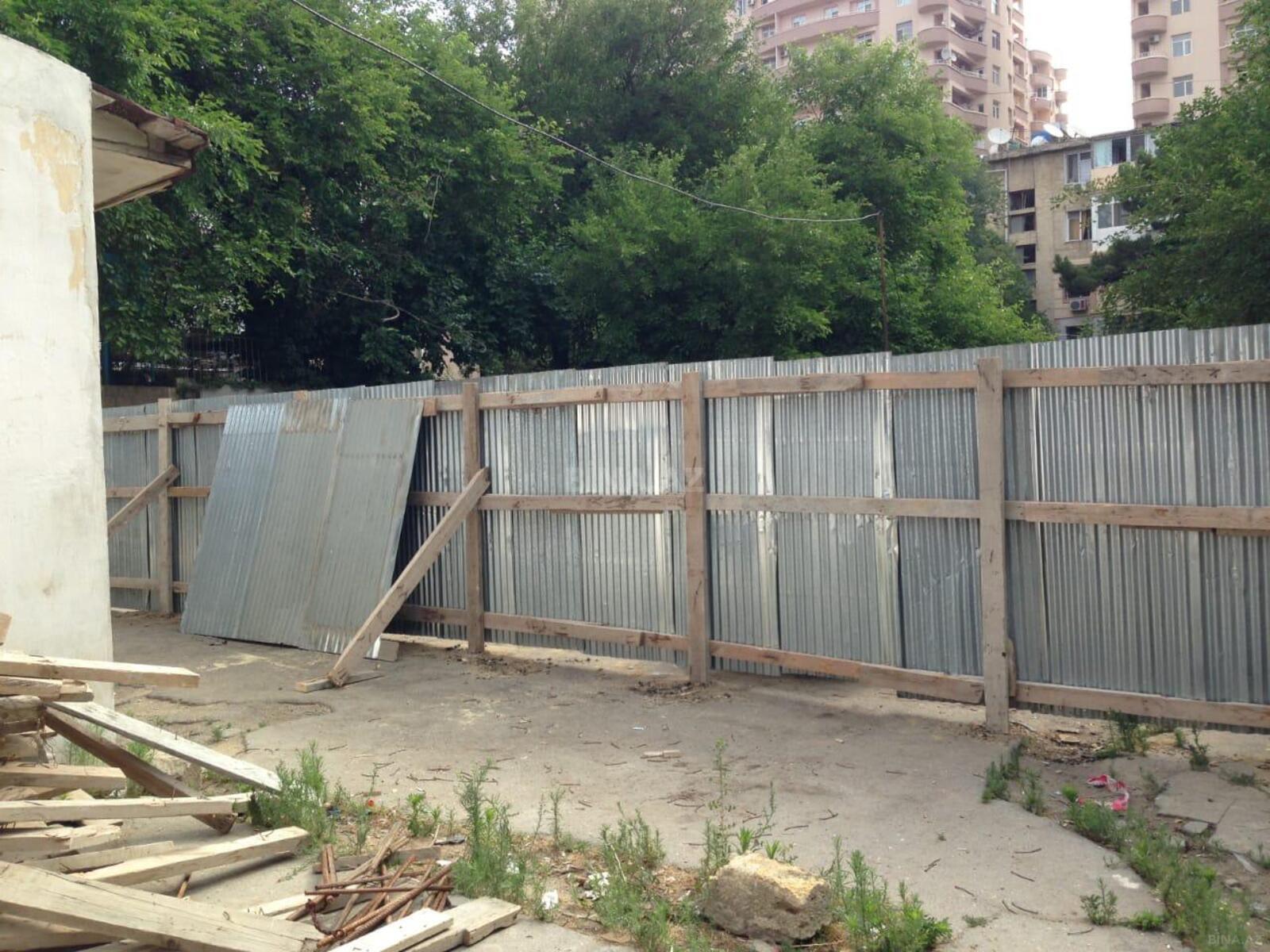Torpaq Elmlər Akademiyası m., Bakı