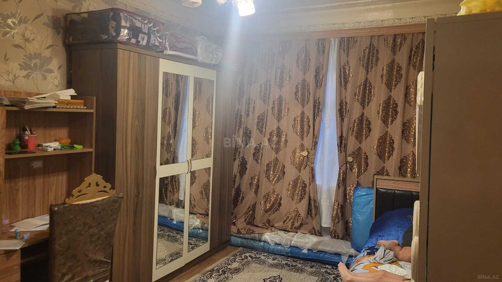 4 otaqlı Köhnə tikili, Əhmədli m., Bakı