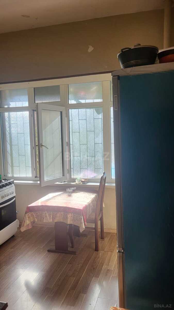 4 otaqlı Köhnə tikili, Əhmədli m., Bakı