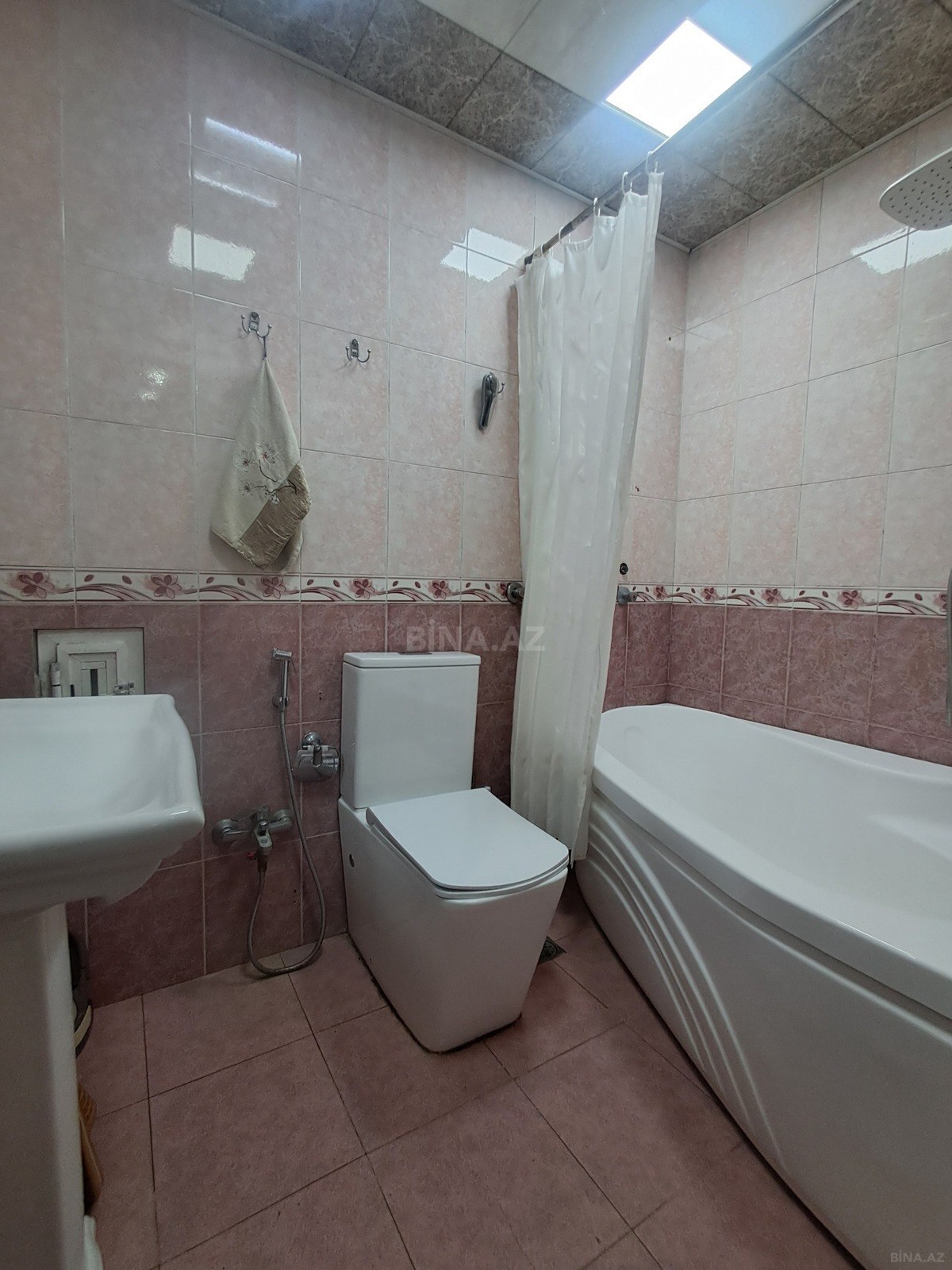 3 otaqlı Yeni tikili, Yeni Yasamal q., Bakı