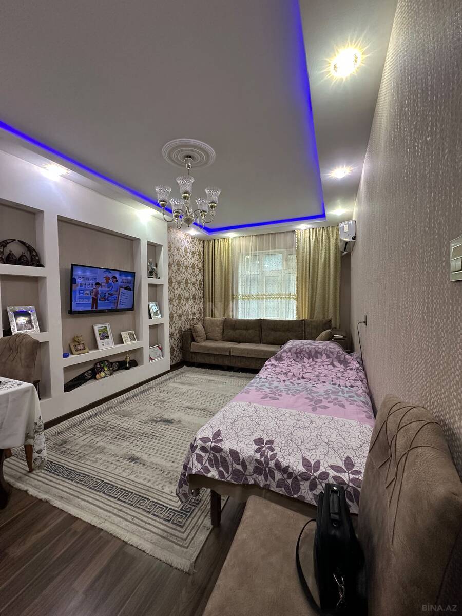4 otaqlı Köhnə tikili, Bakıxanov q., Bakı