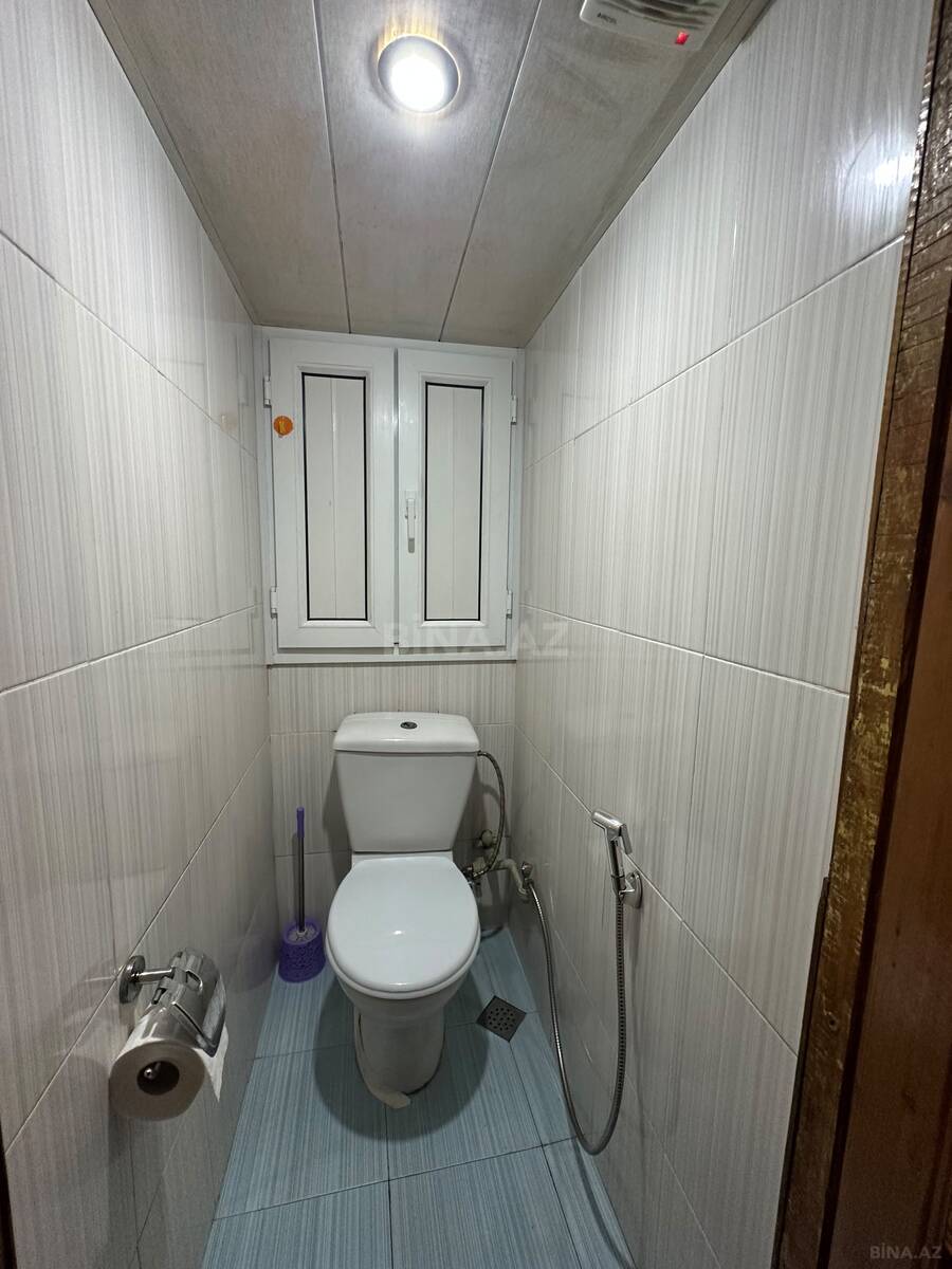4 otaqlı Köhnə tikili, Bakıxanov q., Bakı