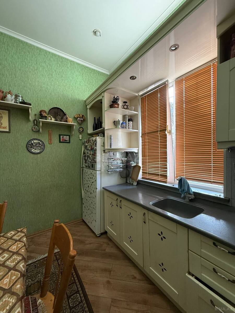 3 otaqlı Köhnə tikili, İçəri Şəhər m., Bakı