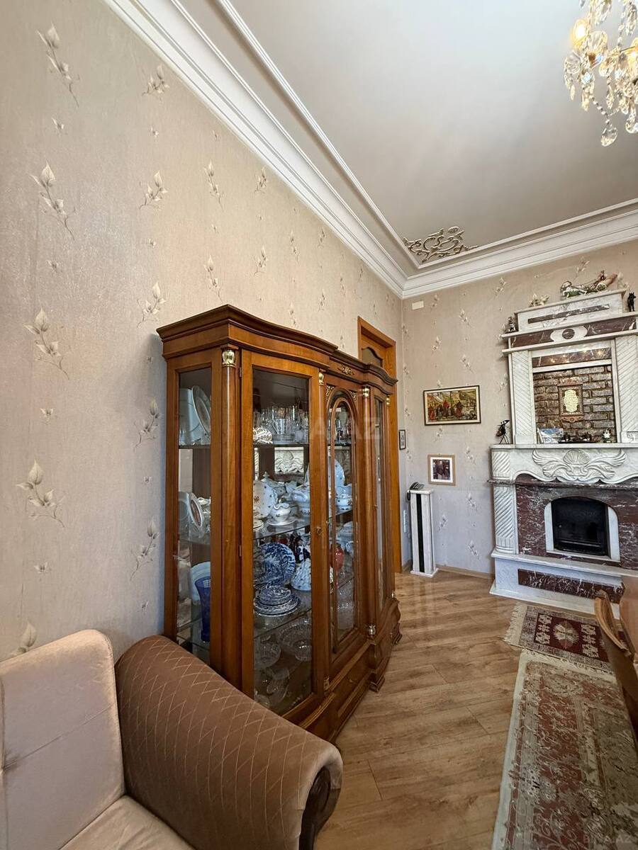 3 otaqlı Köhnə tikili, İçəri Şəhər m., Bakı