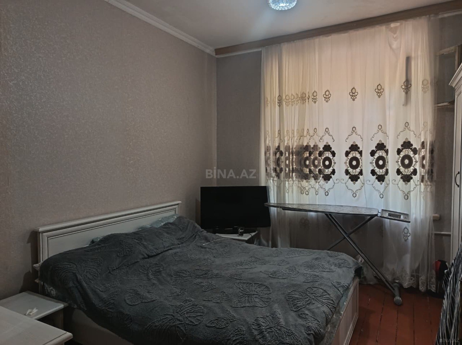 3 otaqlı Köhnə tikili, Elmlər Akademiyası m., Bakı