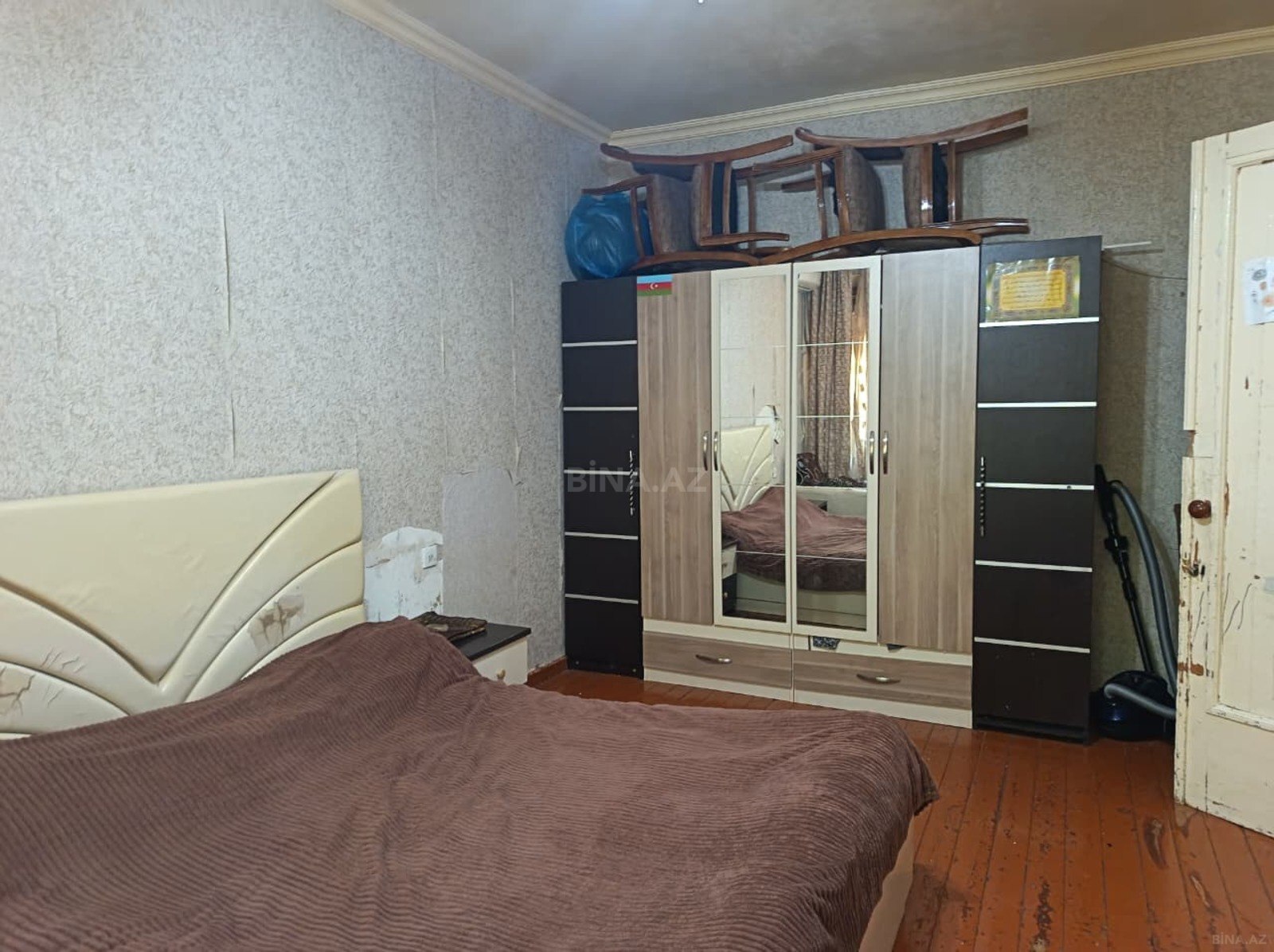 3 otaqlı Köhnə tikili, Elmlər Akademiyası m., Bakı