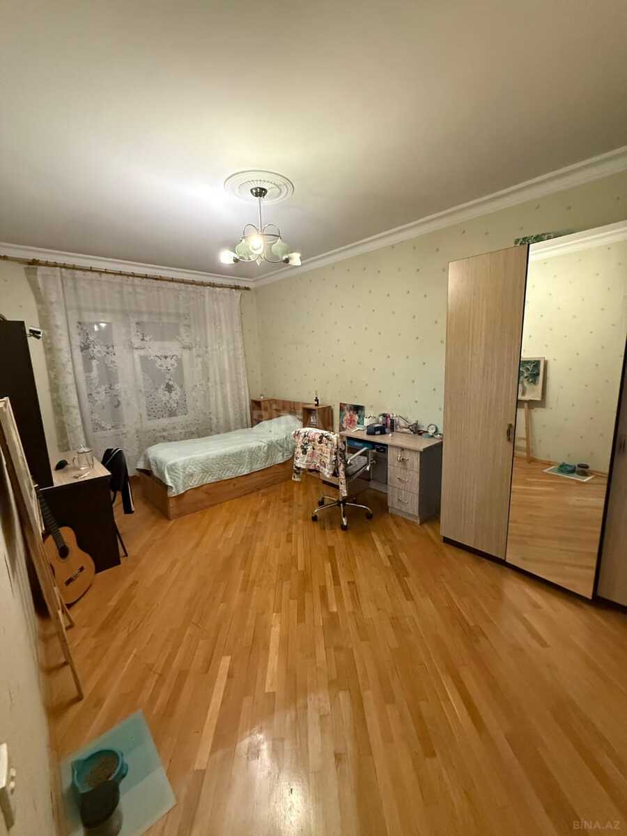 4 otaqlı Köhnə tikili, Əhmədli m., Bakı