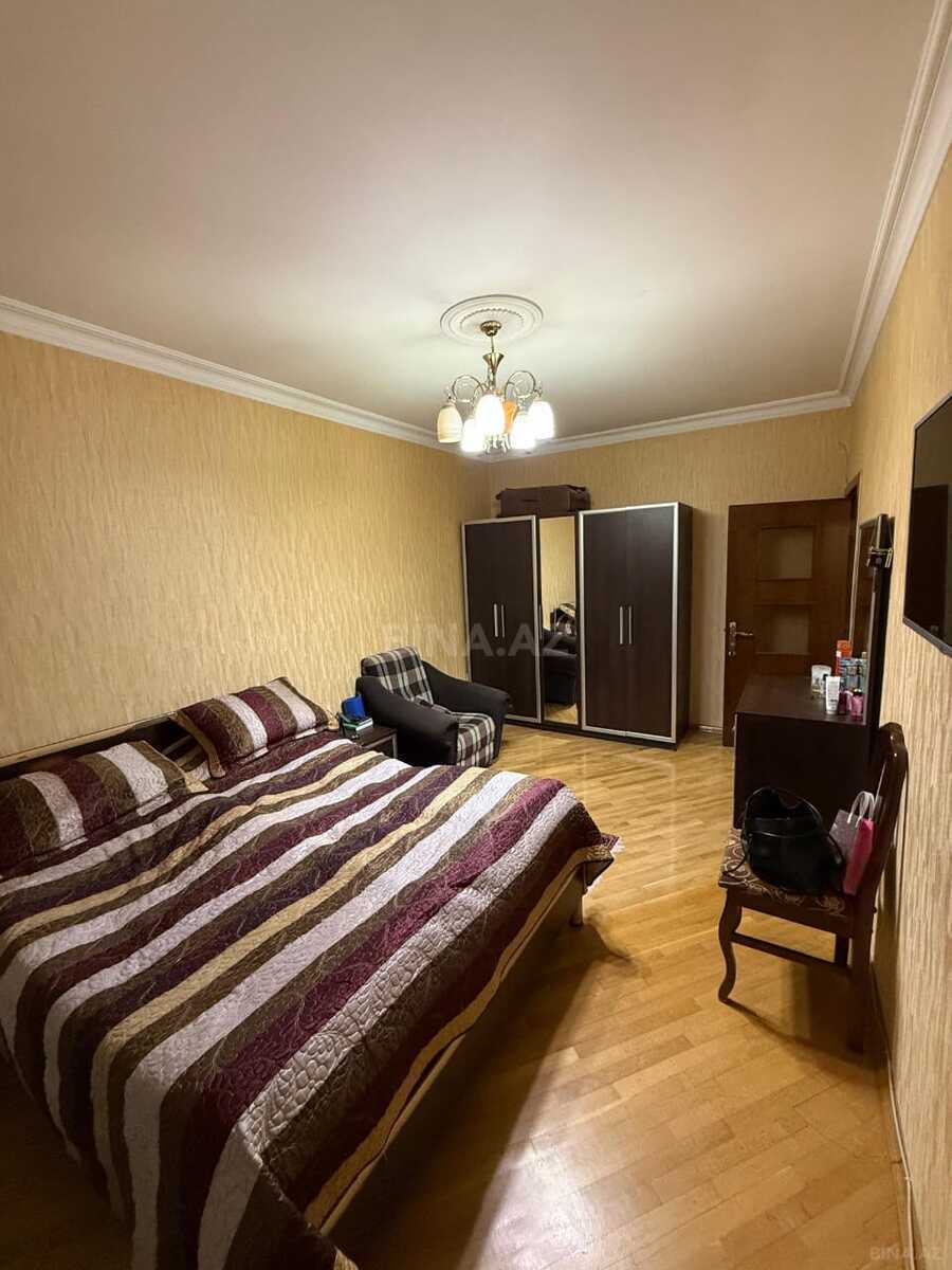 4 otaqlı Köhnə tikili, Əhmədli m., Bakı