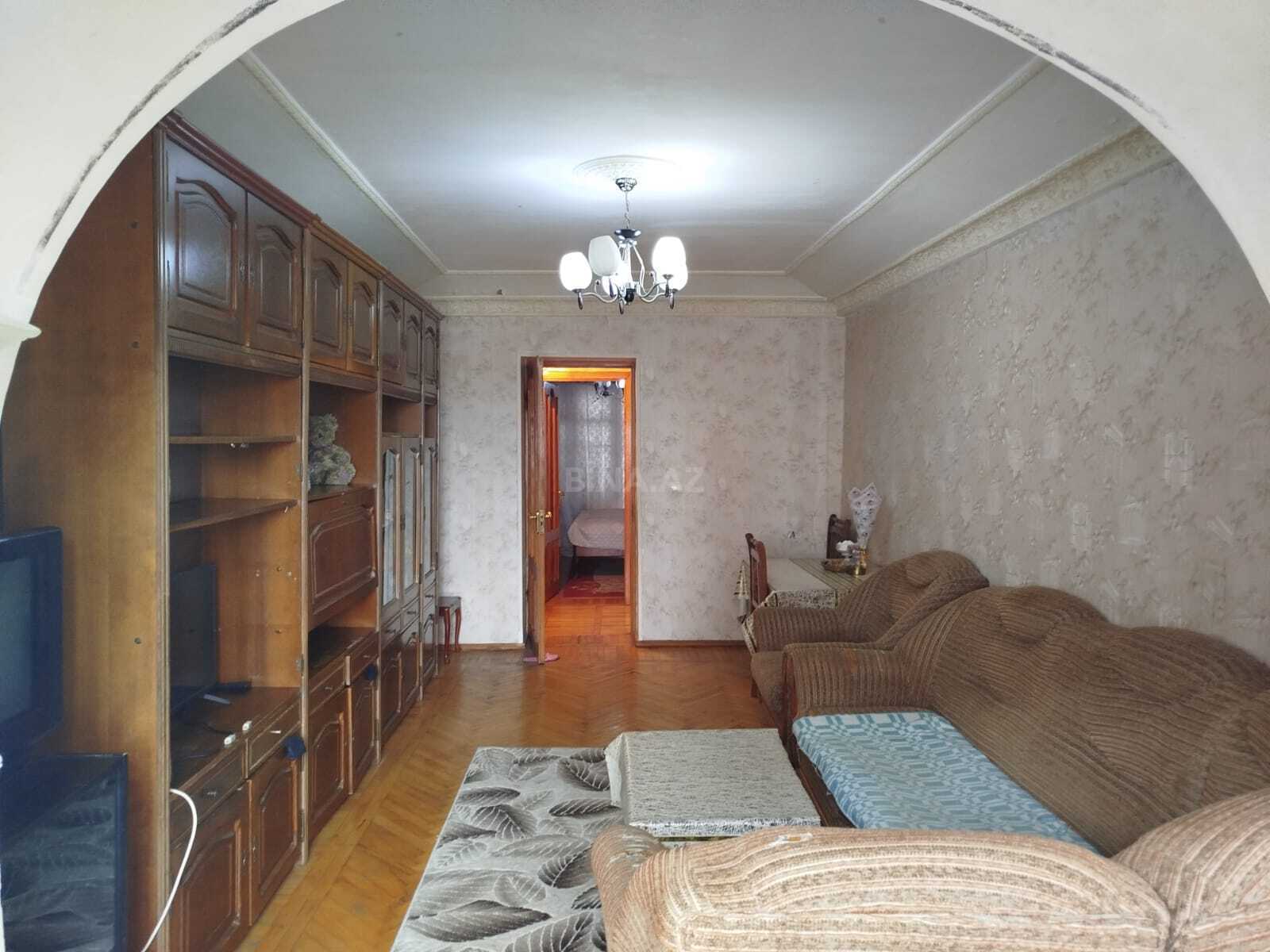 2 otaqlı Köhnə tikili, Həzi Aslanov m., Bakı