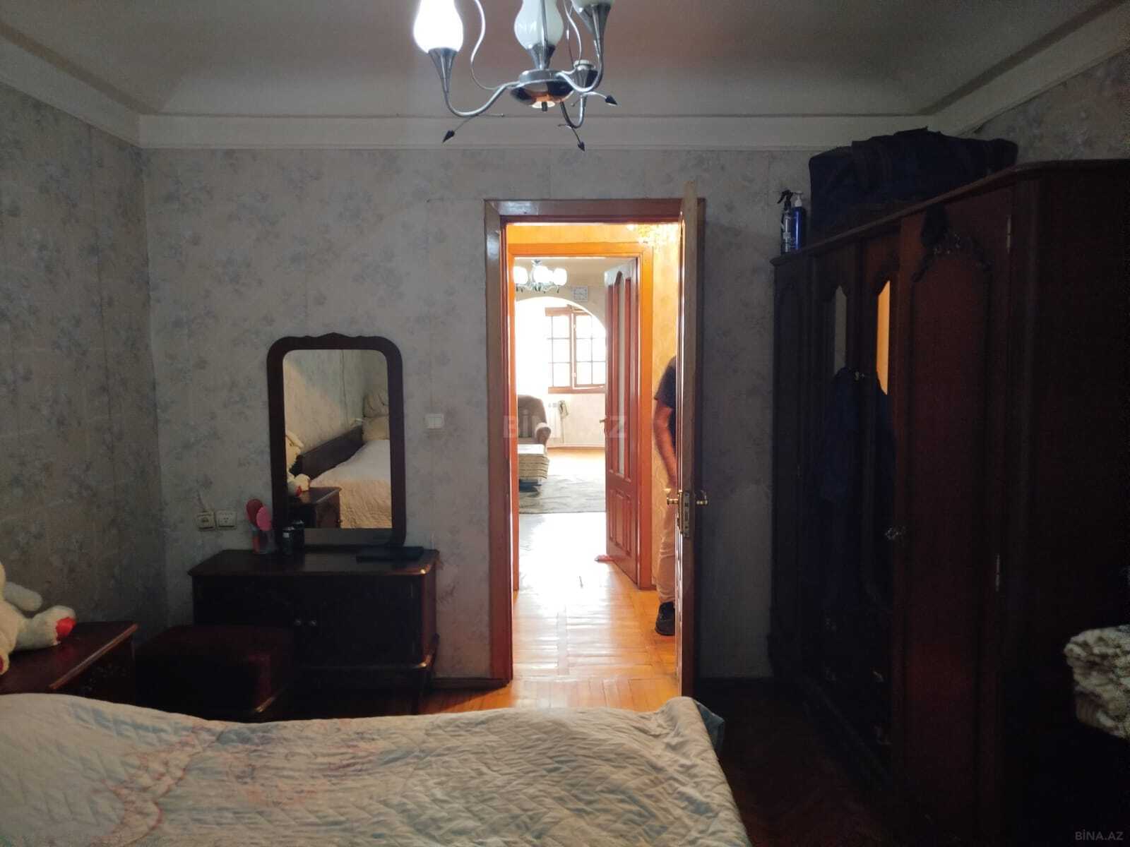 2 otaqlı Köhnə tikili, Həzi Aslanov m., Bakı