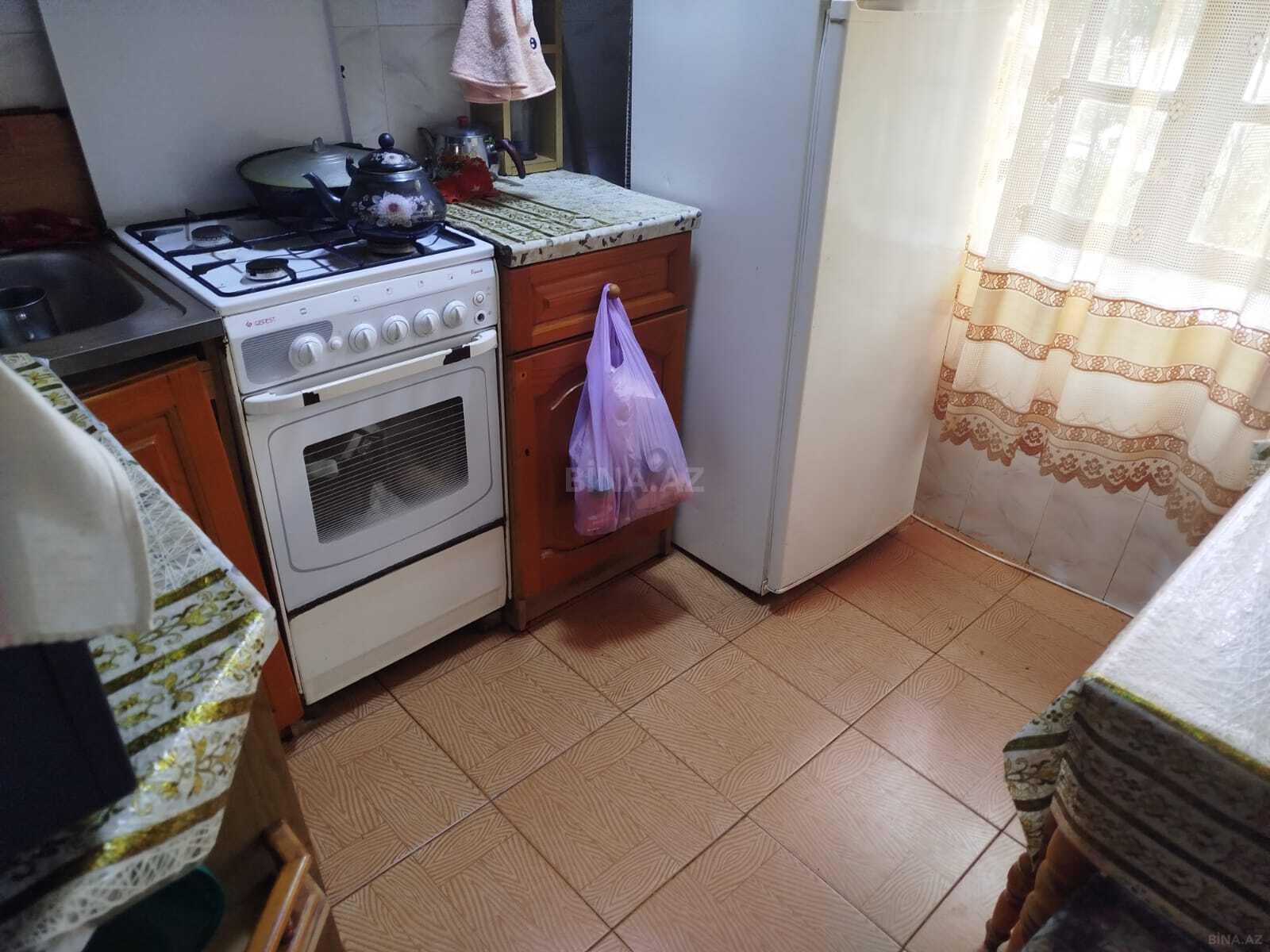 2 otaqlı Köhnə tikili, Həzi Aslanov m., Bakı