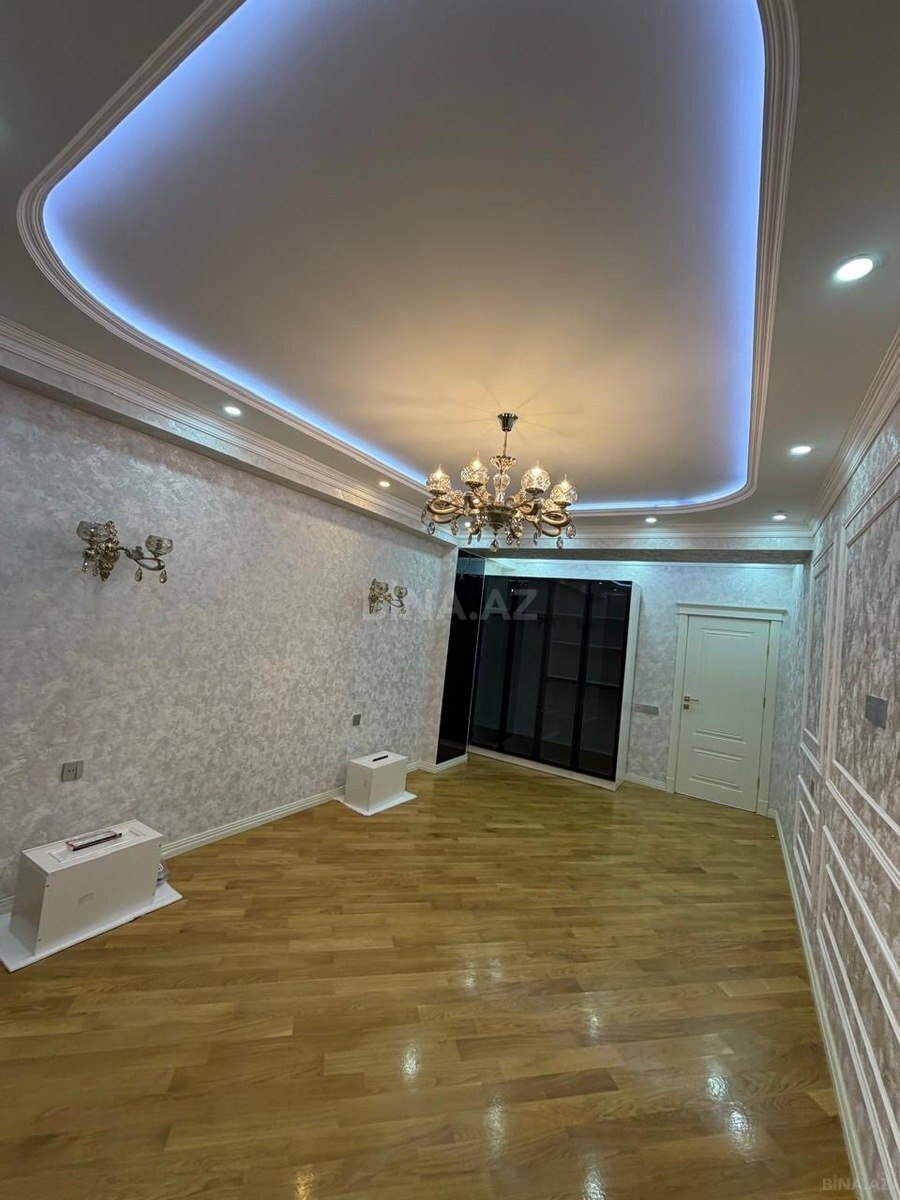 3 otaqlı Yeni tikili, Neftçilər m., Bakı