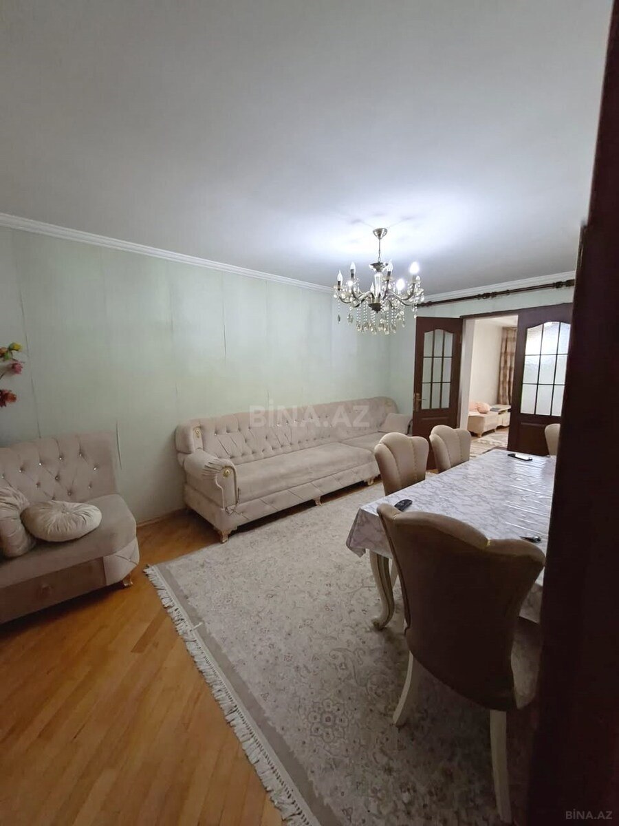 3 otaqlı Köhnə tikili, Elmlər Akademiyası m., Bakı