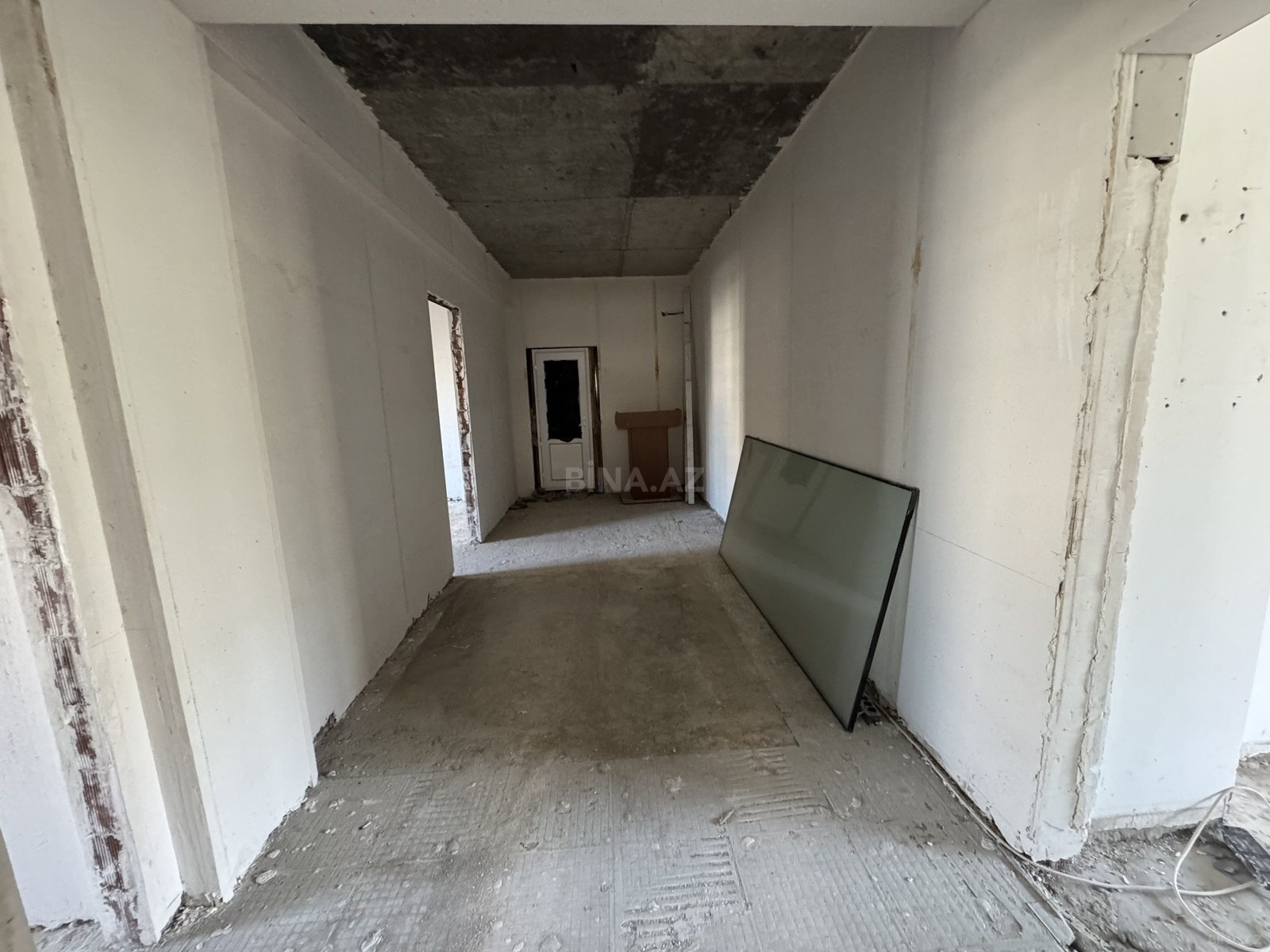 3 otaqlı Yeni tikili, Nizami m., Bakı
