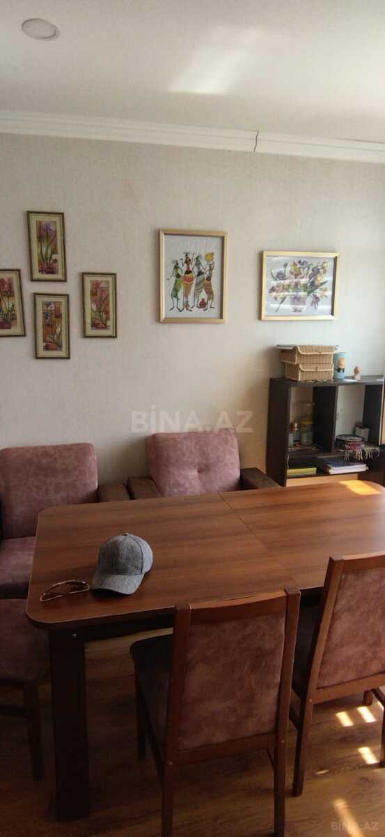 3 otaqlı Köhnə tikili, Nizami m., Bakı
