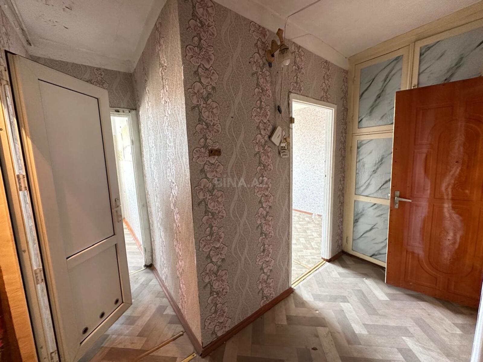 2 otaqlı Köhnə tikili, Xalqlar Dostluğu m., Bakı