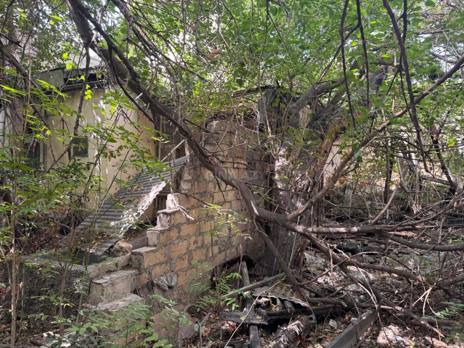Torpaq Sahil m., Bakı